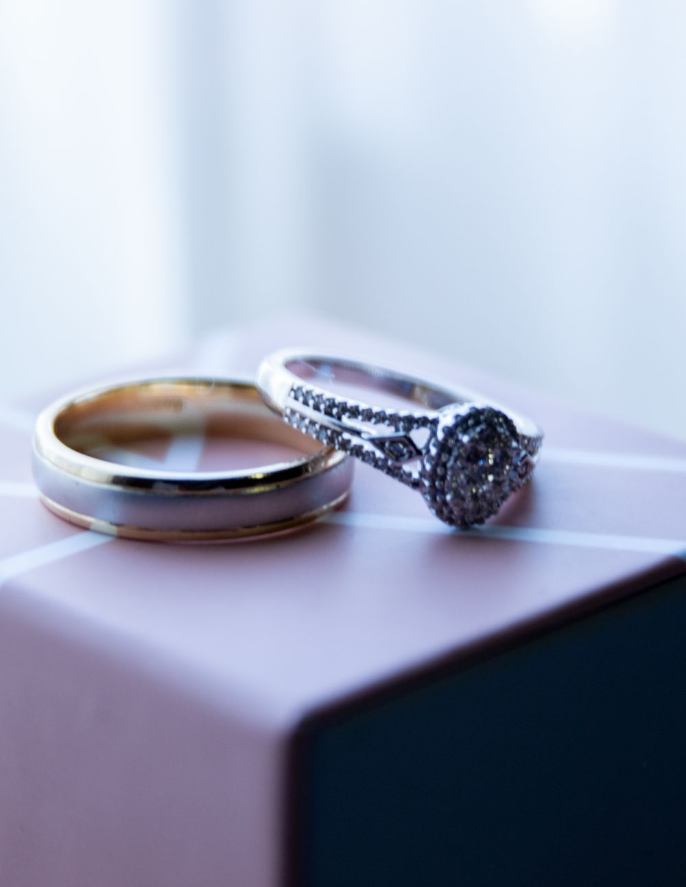 Riviera Pavé Sapphire and Diamond Ring in 14k White Gold (1.5mm)